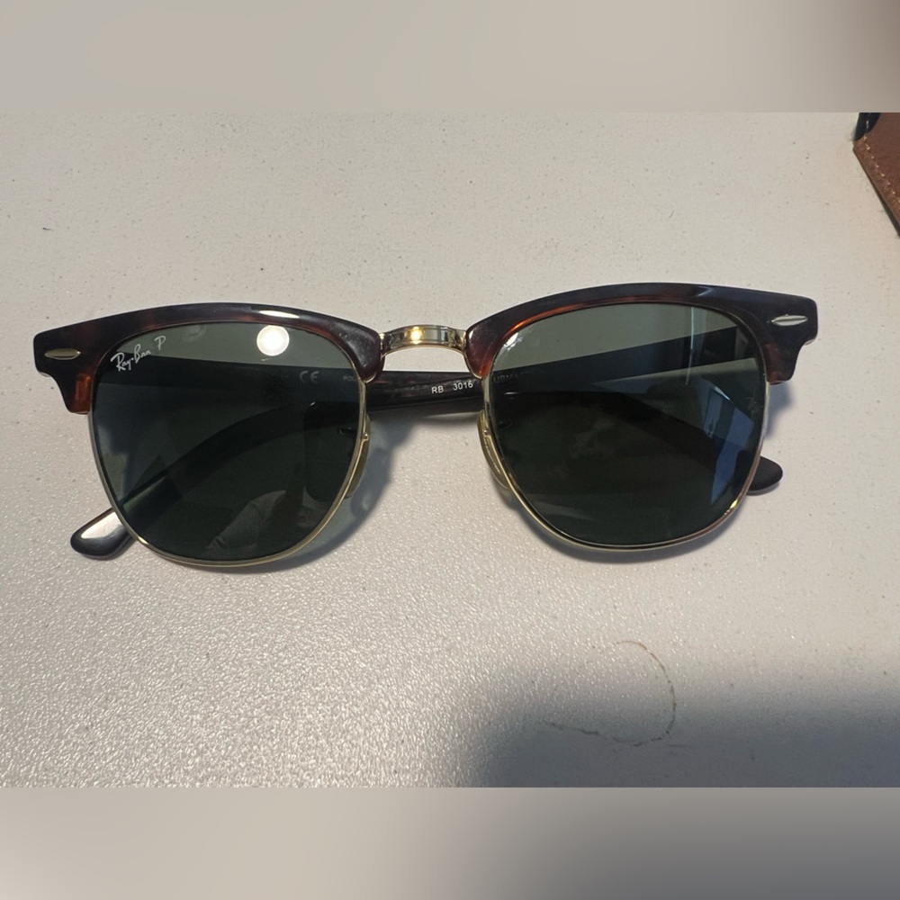 Ray-Ban Clubmaster (RB3016) Polarized